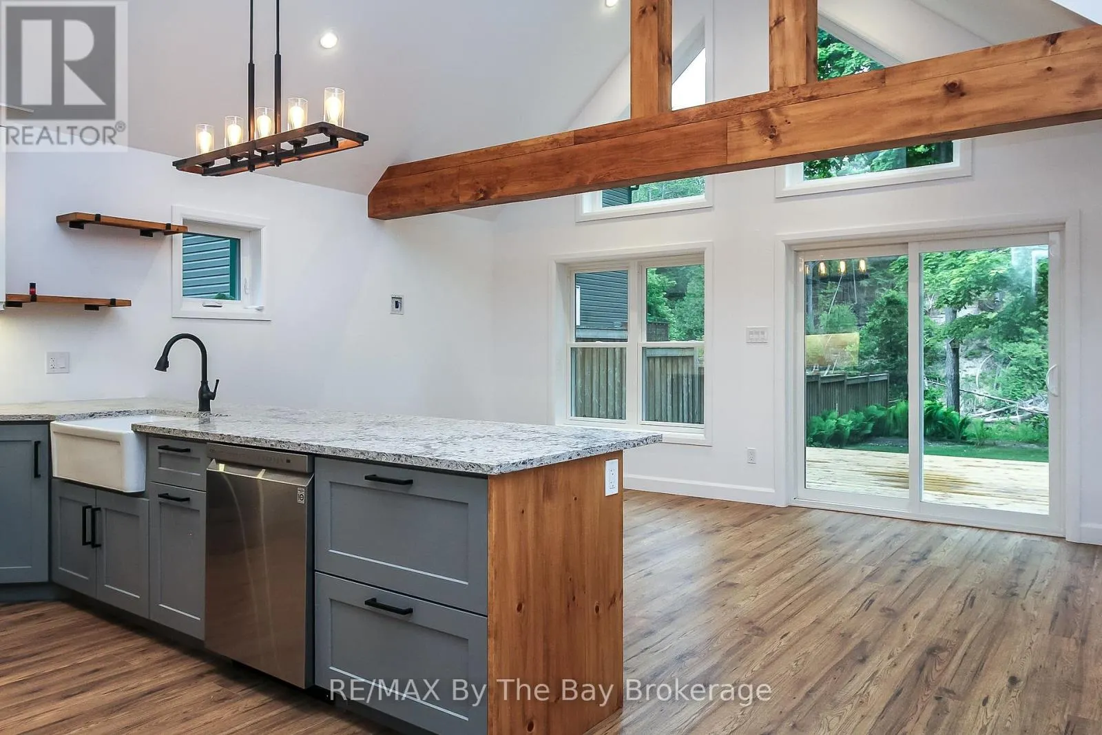181 KNOX ROAD E
