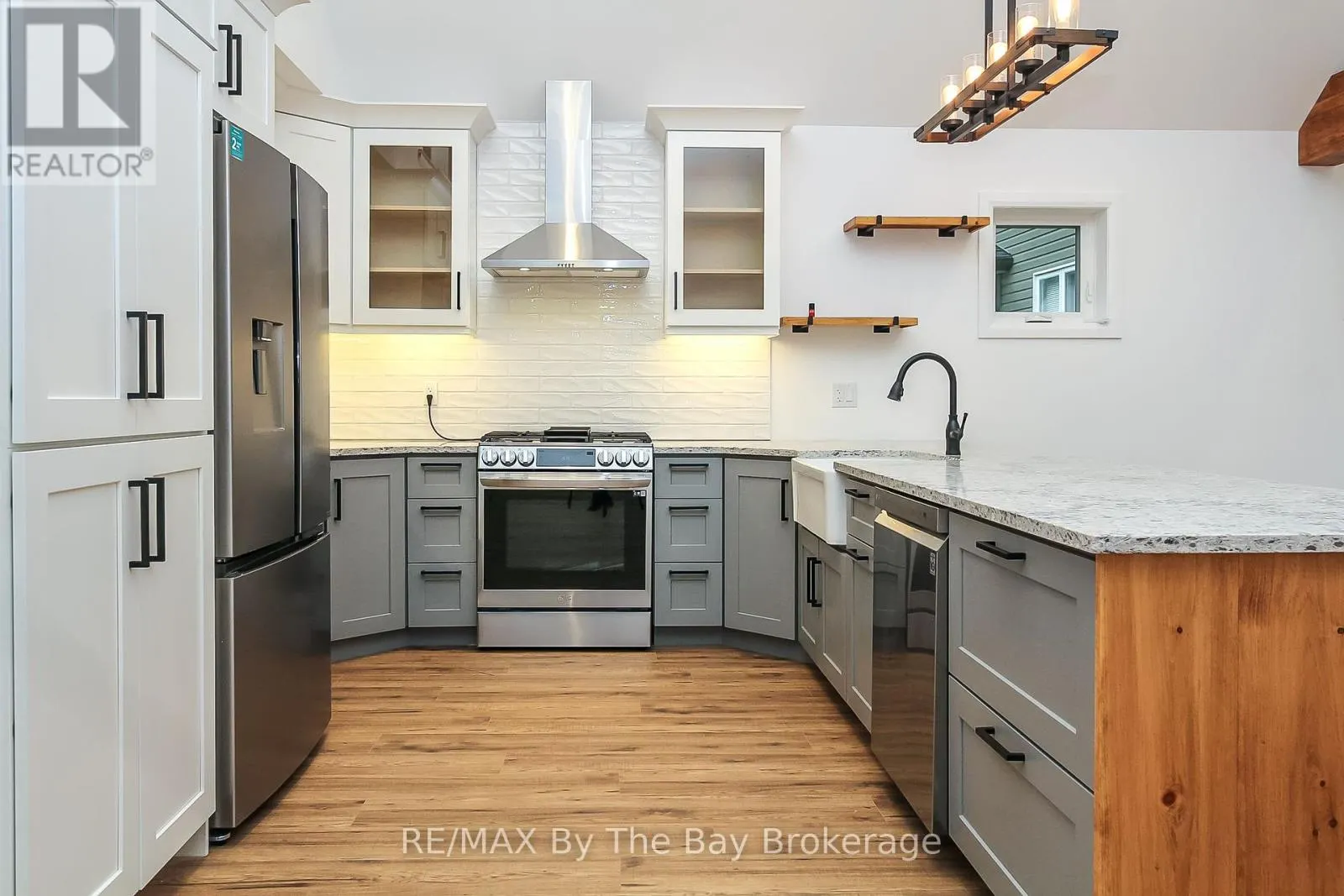 181 KNOX ROAD E