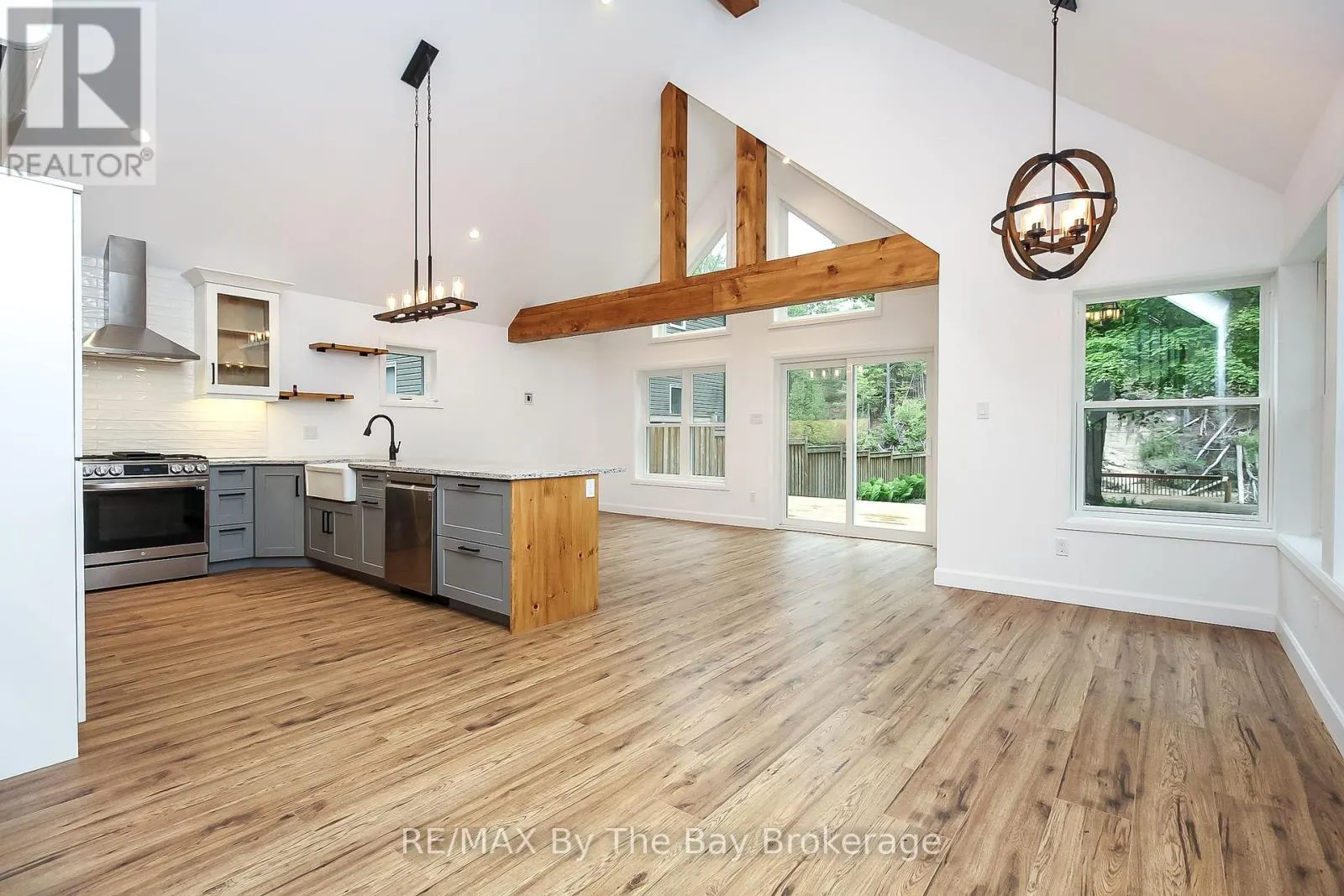 181 KNOX ROAD E