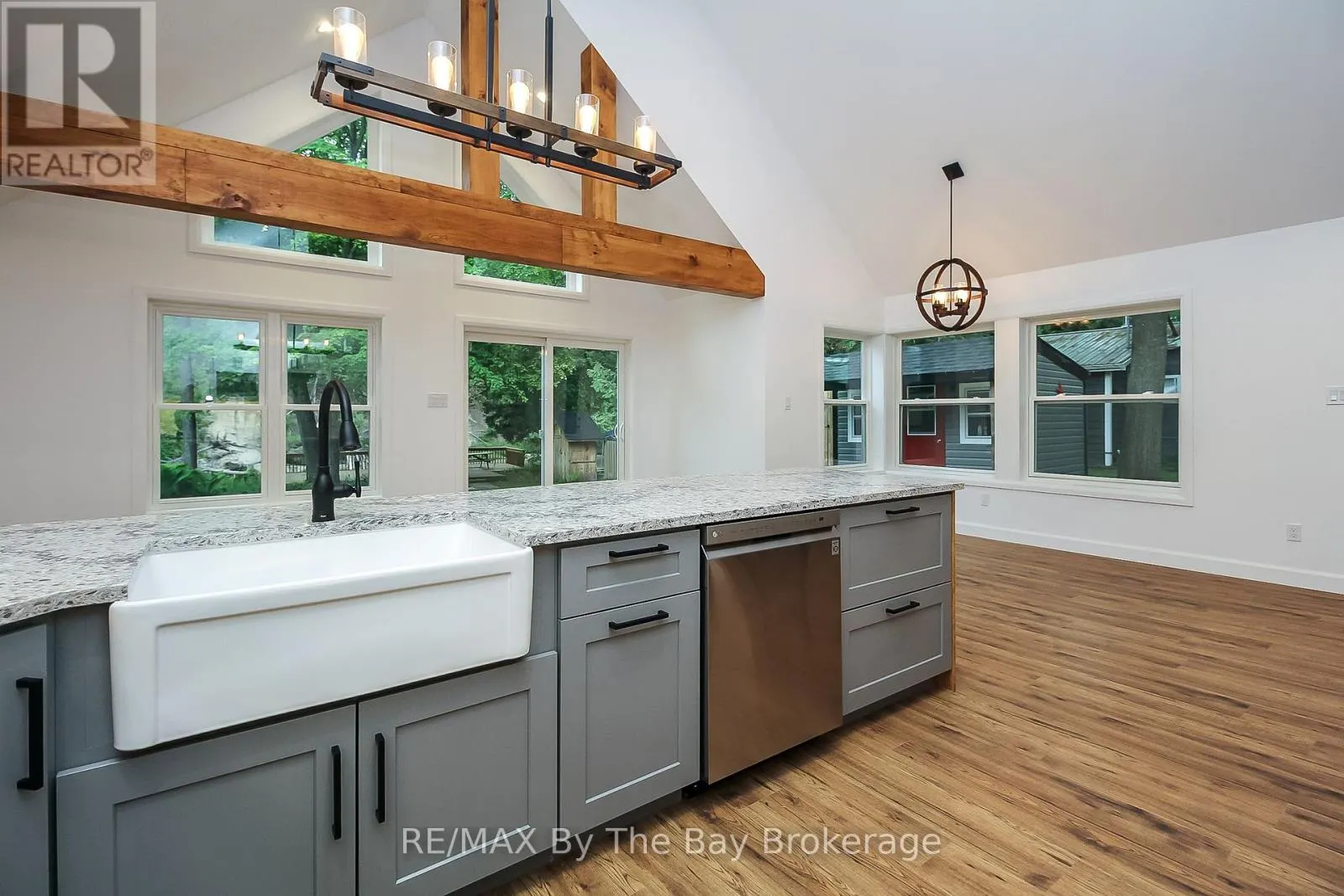 181 KNOX ROAD E