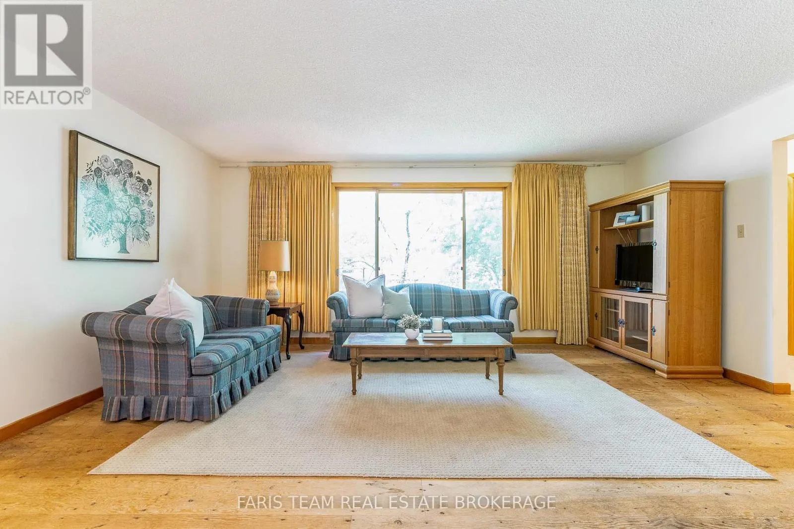 29 LORRIE CRESCENT
