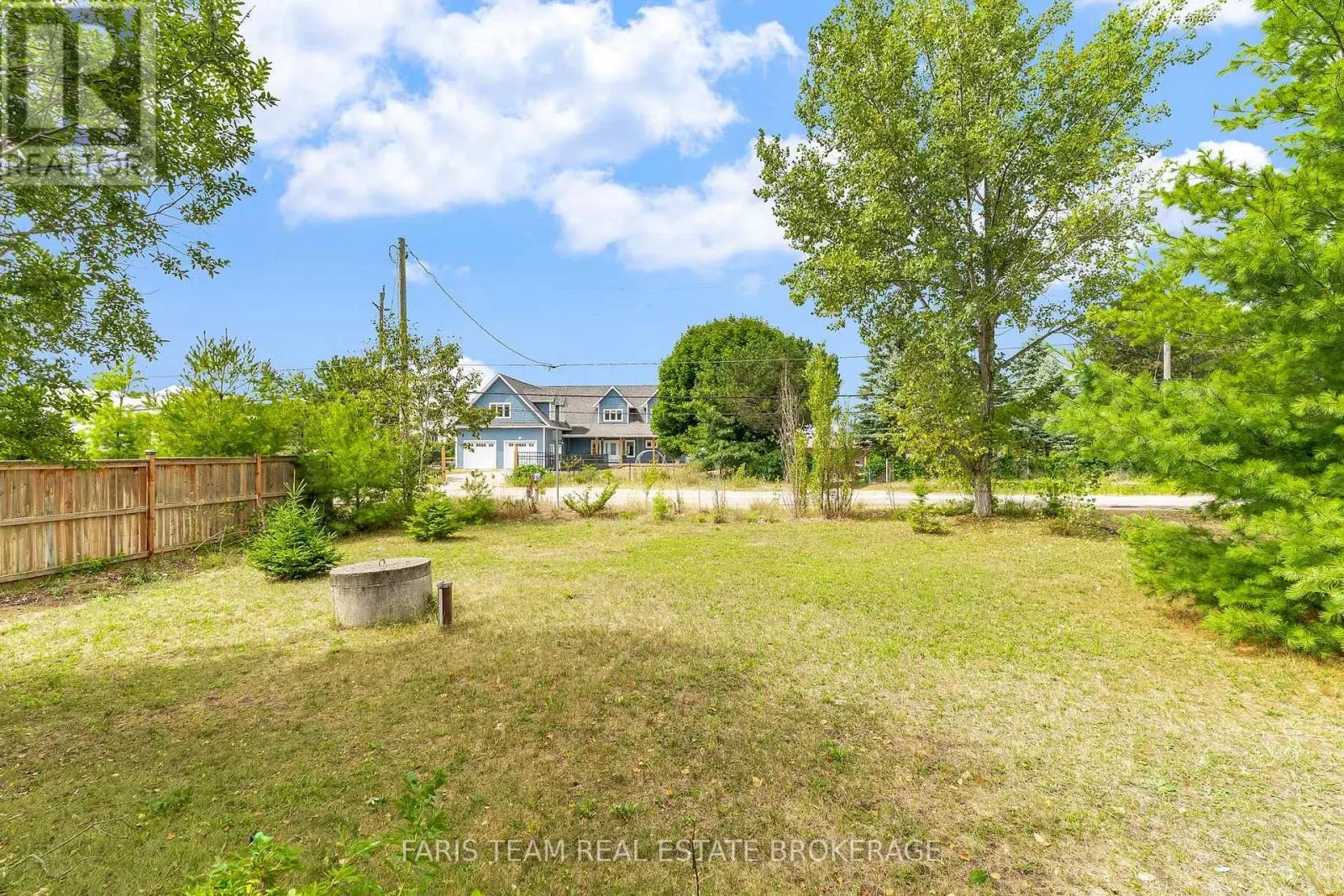 29 LORRIE CRESCENT
