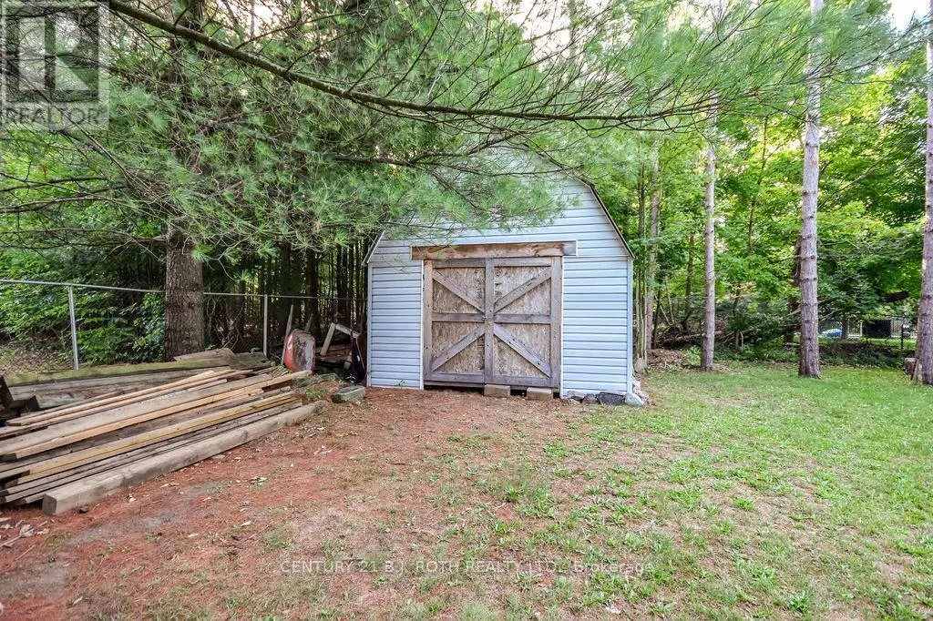 2095 DWYER ROAD