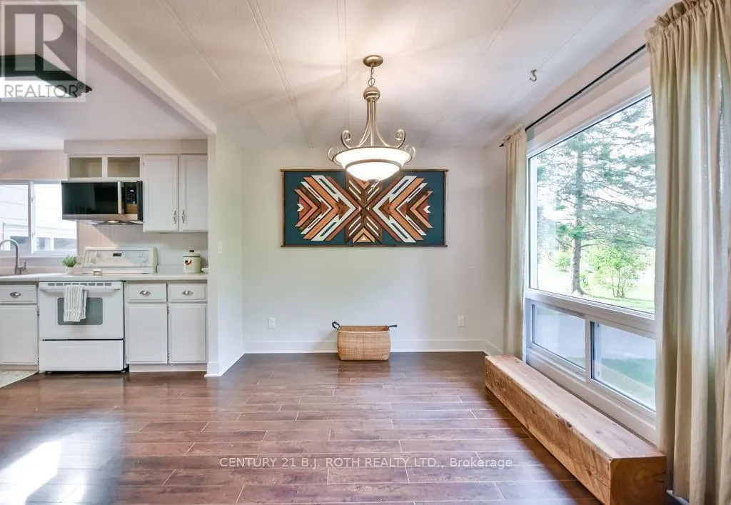2095 DWYER ROAD