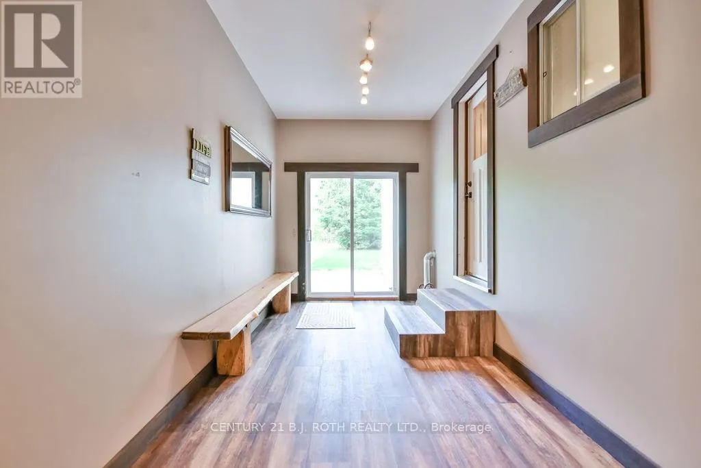 2095 DWYER ROAD
