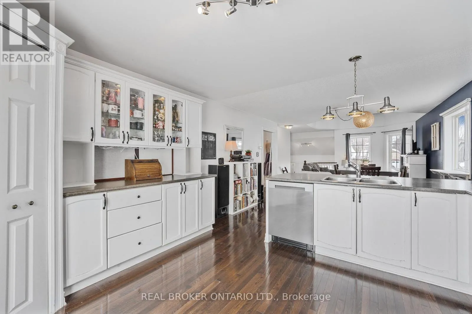 22 DYKSTRA DRIVE