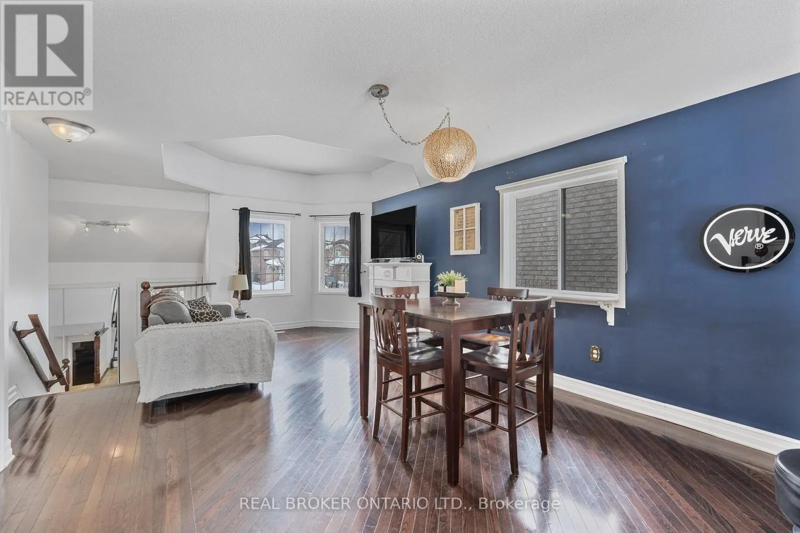 22 DYKSTRA DRIVE
