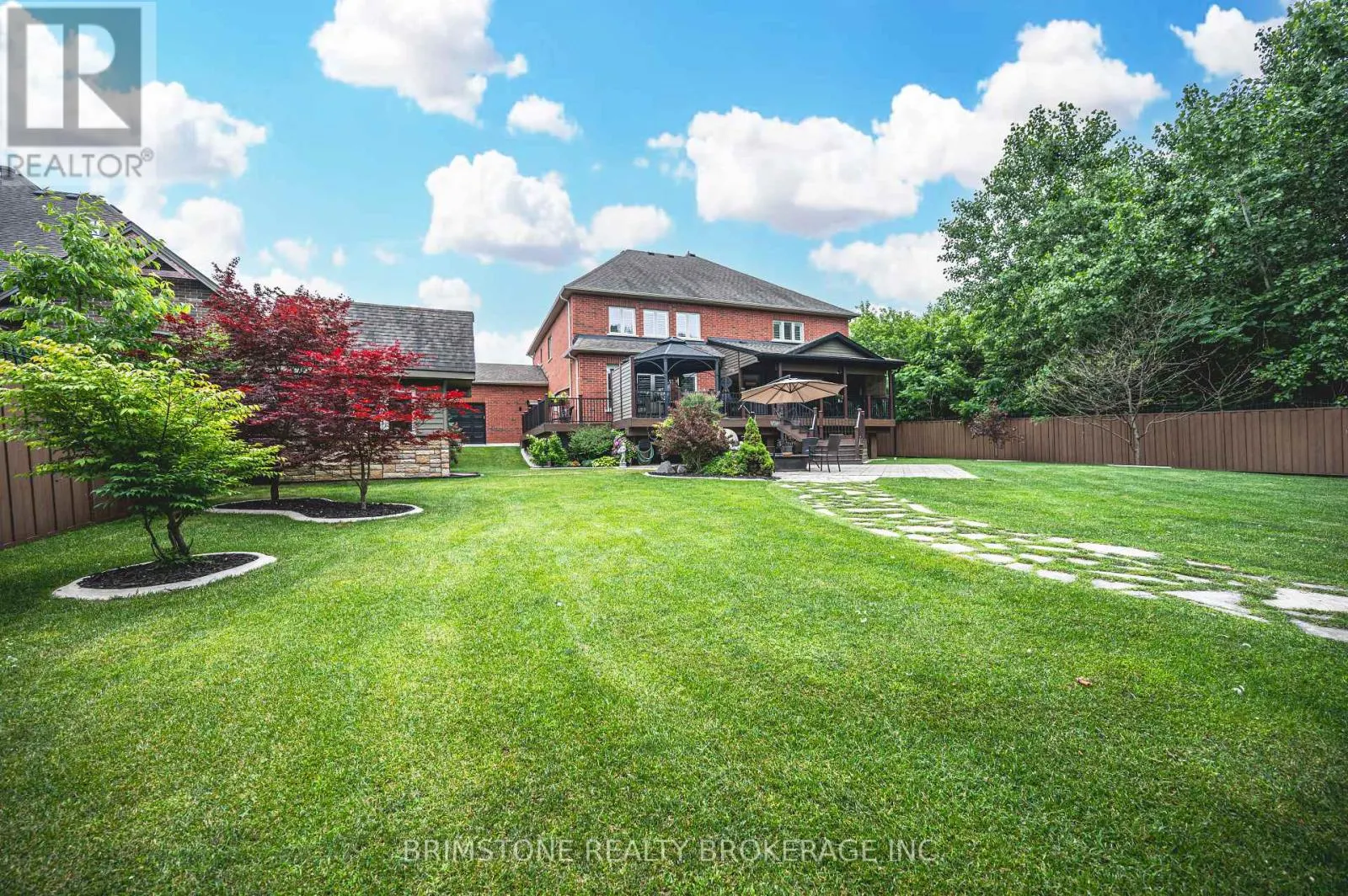 31 PLUNKETT COURT