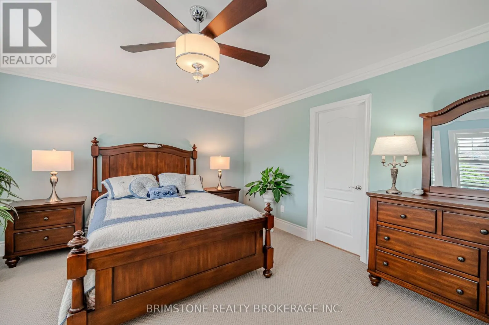 31 PLUNKETT COURT