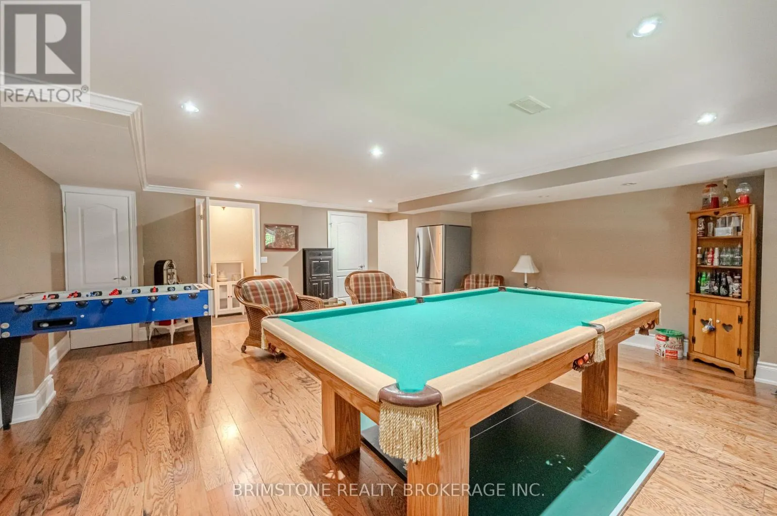 31 PLUNKETT COURT
