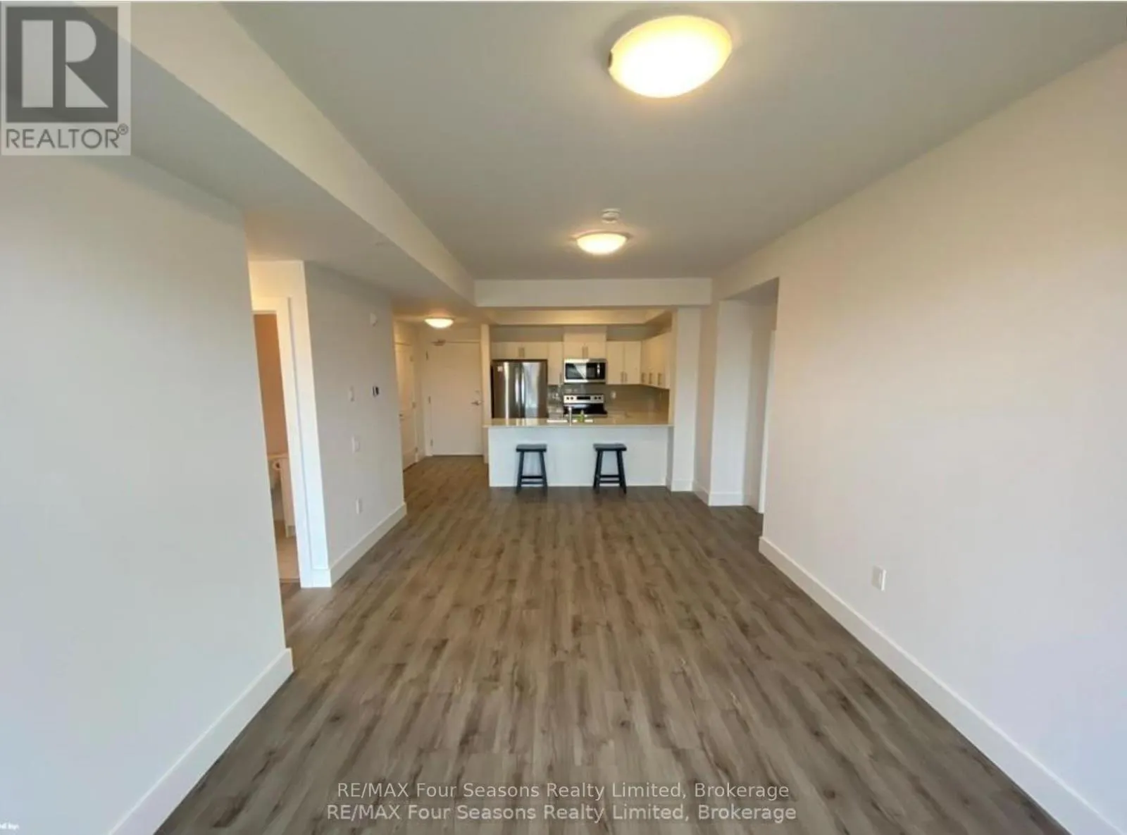 213 - 4 KIMBERLY LANE, #213
