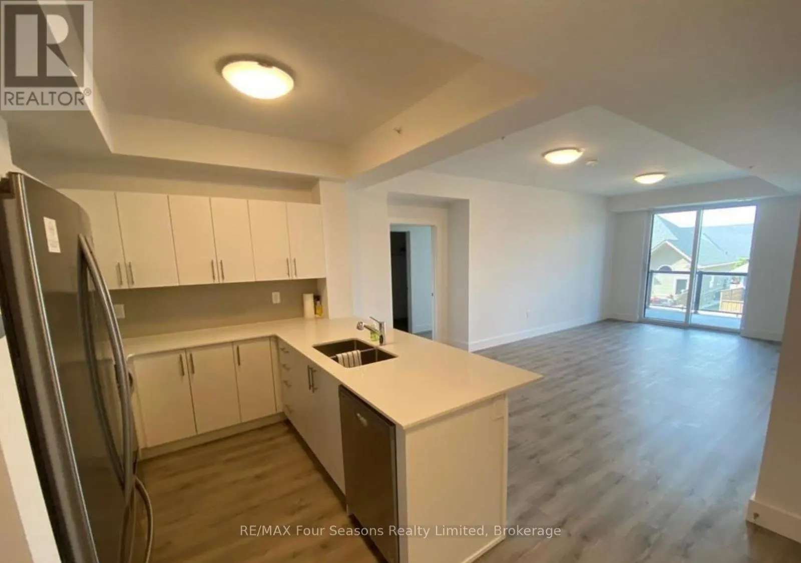 213 - 4 KIMBERLY LANE, #213