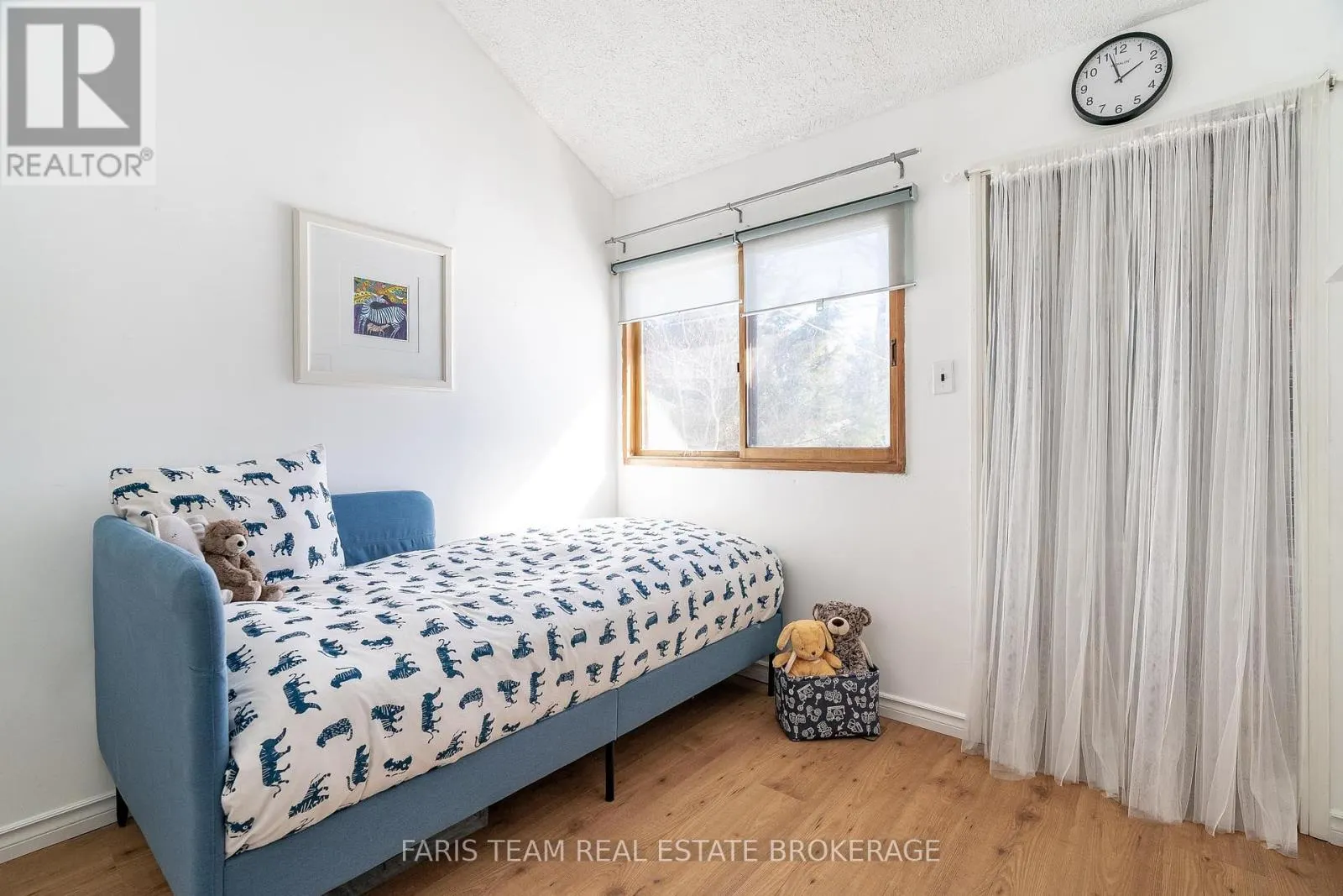 20 GLEN CEDAR DRIVE