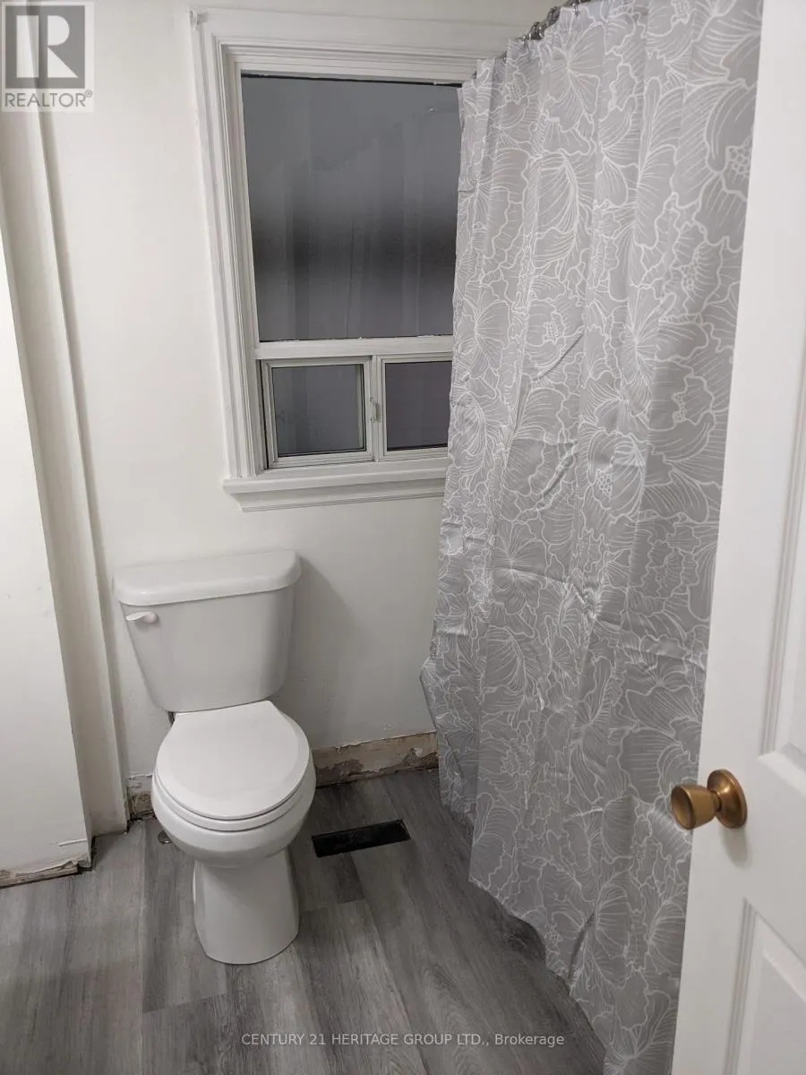 35 ARGYLE AVENUE