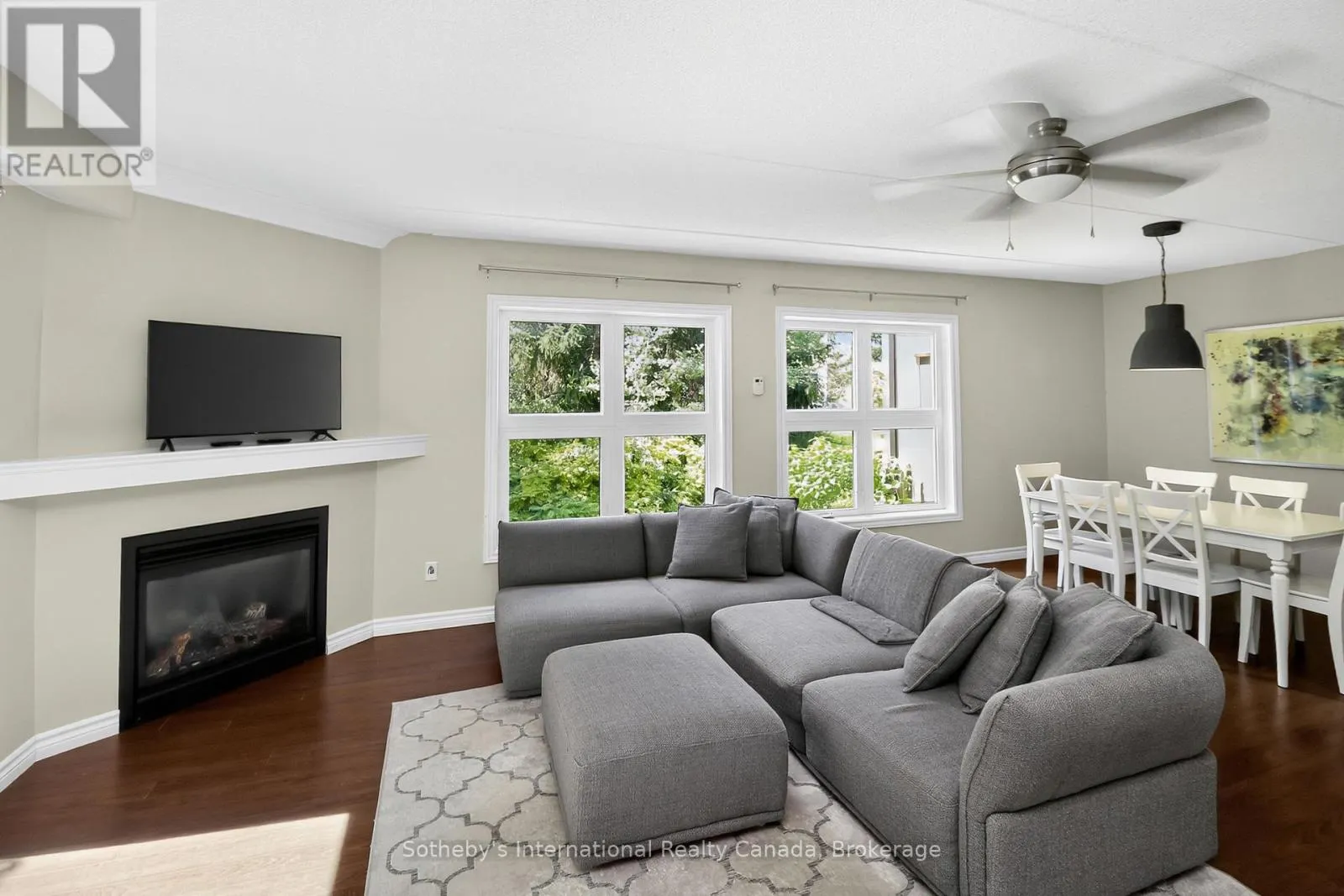 388 MARINERS WAY