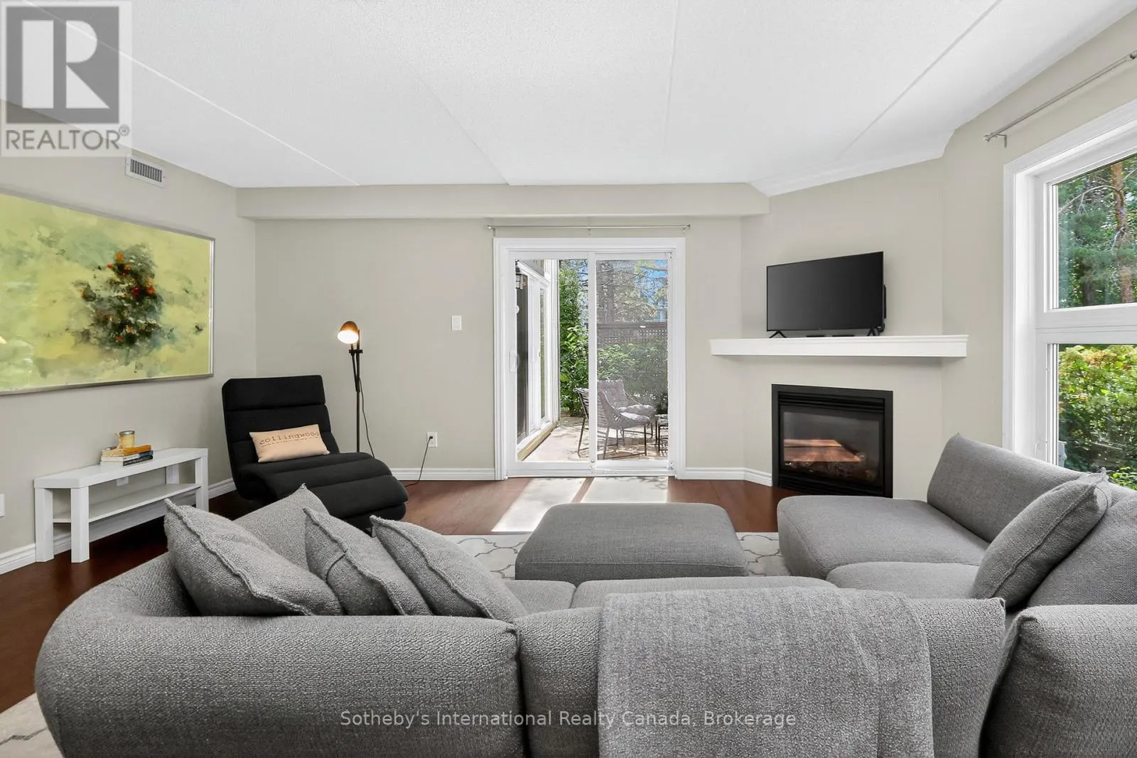 388 MARINERS WAY