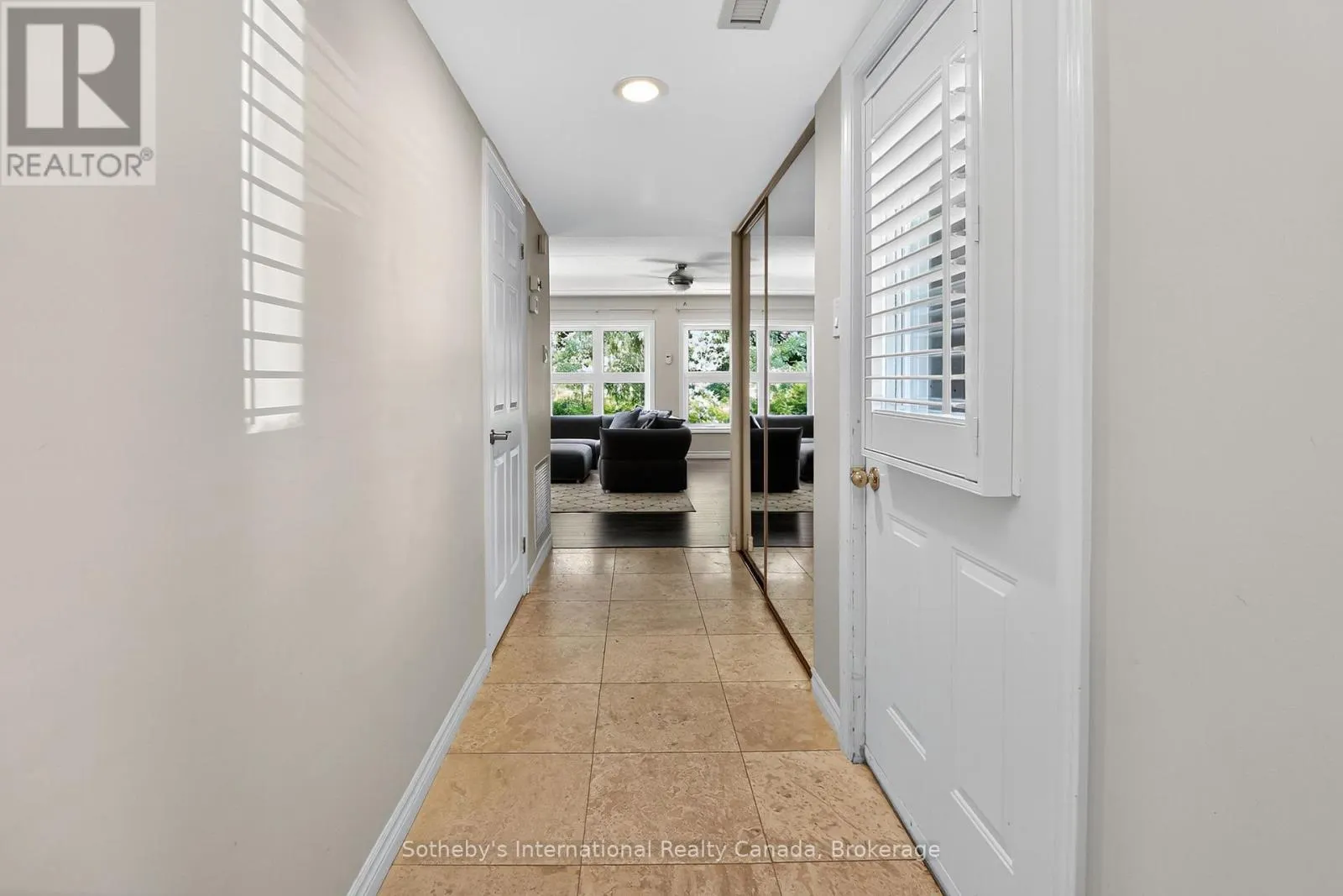 388 MARINERS WAY
