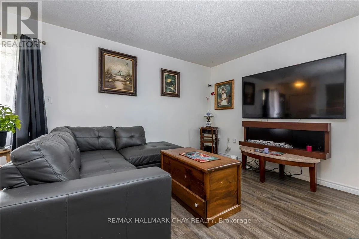 38 GARIBALDI DRIVE