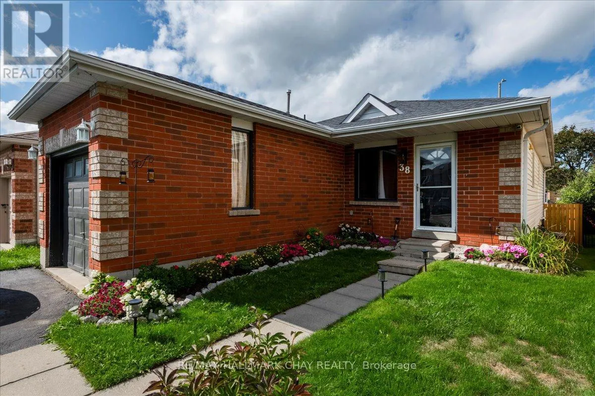 38 GARIBALDI DRIVE
