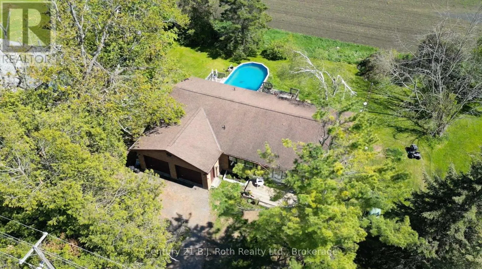 1535 15/16 SIDE ROAD E