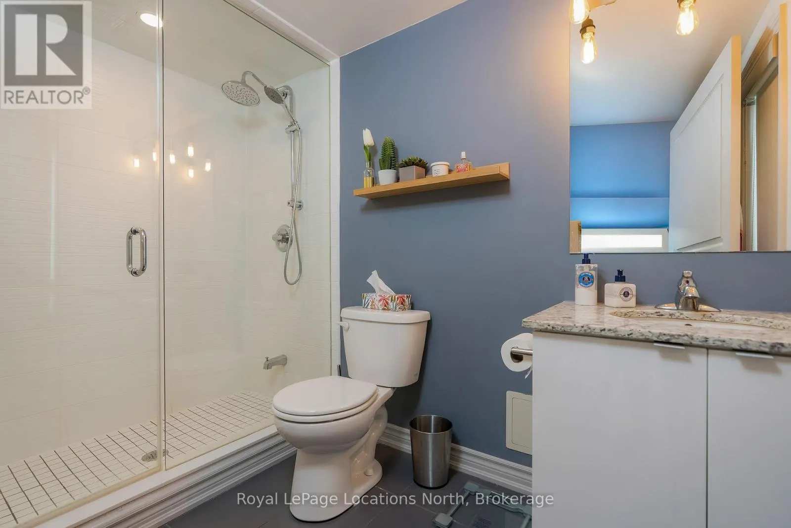 28 - 4 COVE COURT, #28