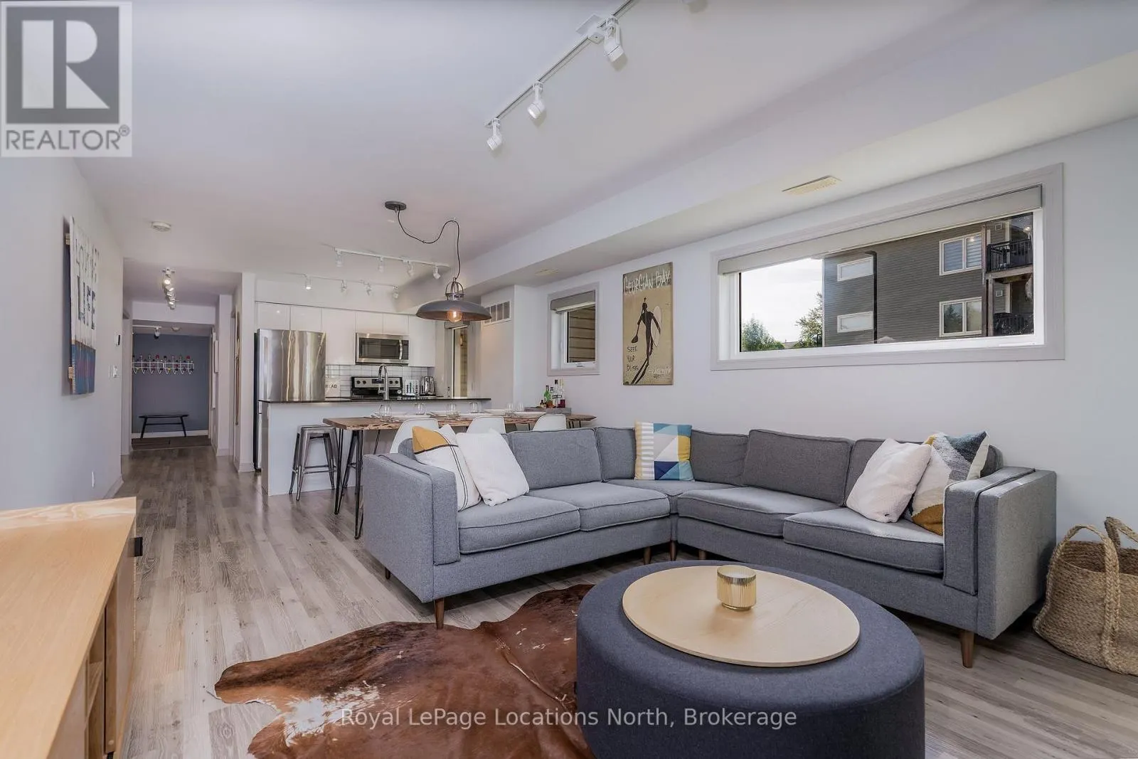 28 - 4 COVE COURT, #28