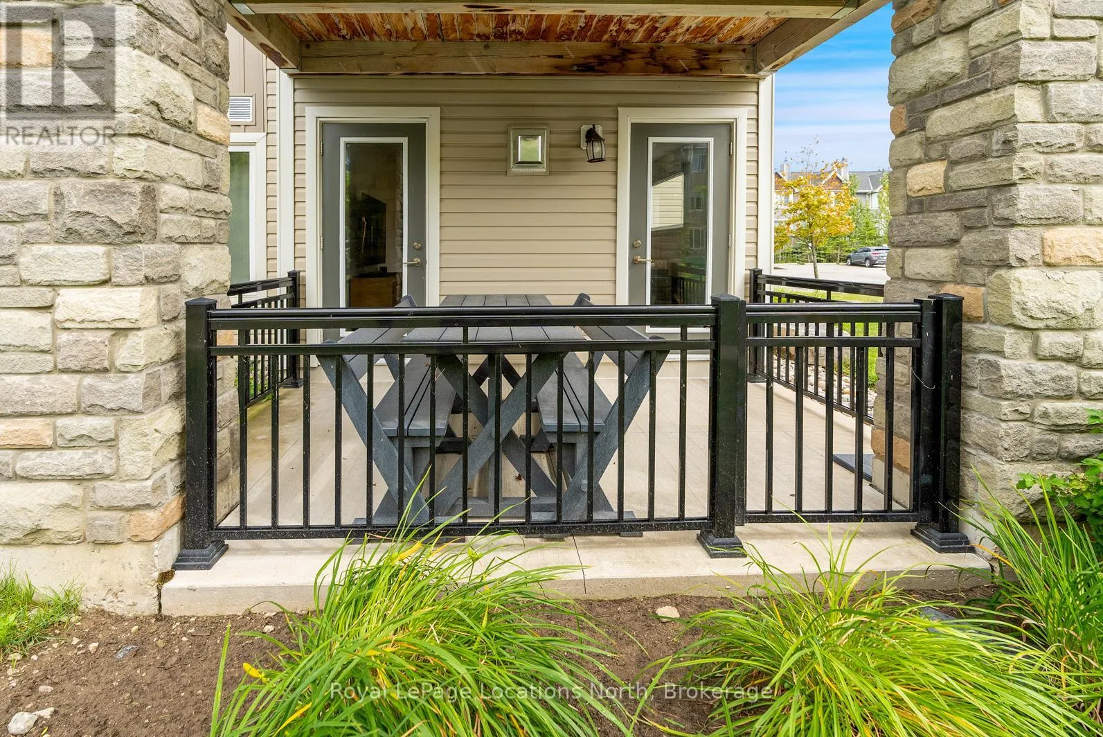 28 - 4 COVE COURT, #28