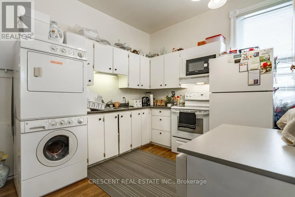 1 - 265 BARRIE ROAD