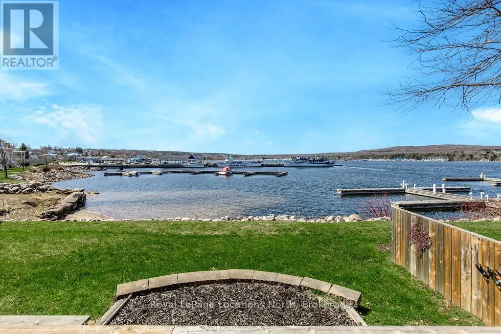 6 - 4 BECK BOULEVARD, #6