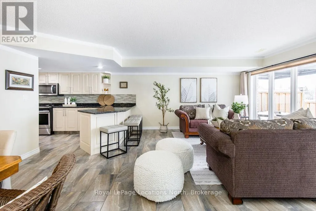 6 - 4 BECK BOULEVARD, #6