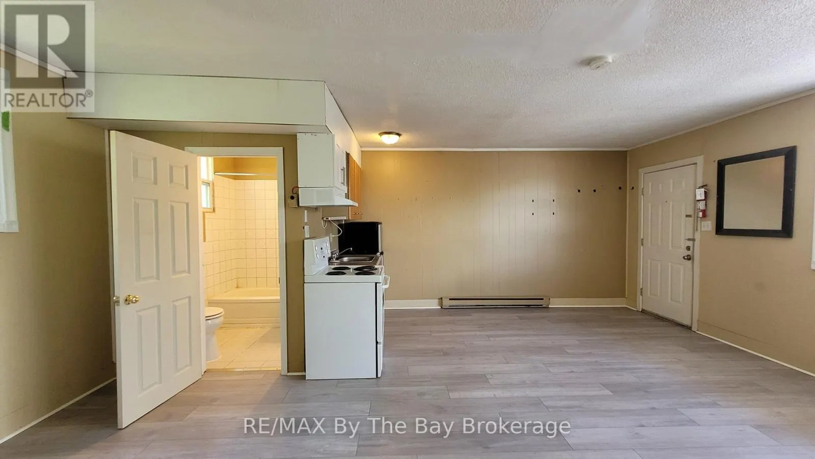 B04 - 280 RIVER ROAD E, #B04