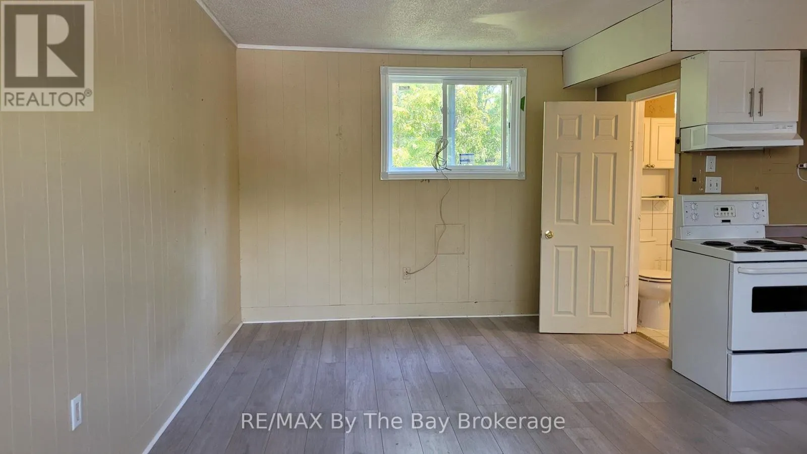 B04 - 280 RIVER ROAD E, #B04