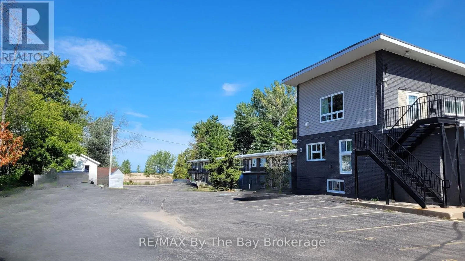 B04 - 280 RIVER ROAD E, #B04