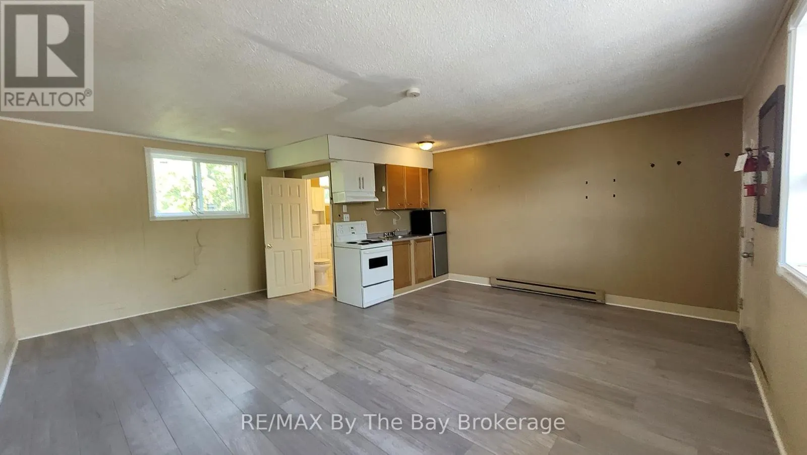B04 - 280 RIVER ROAD E, #B04