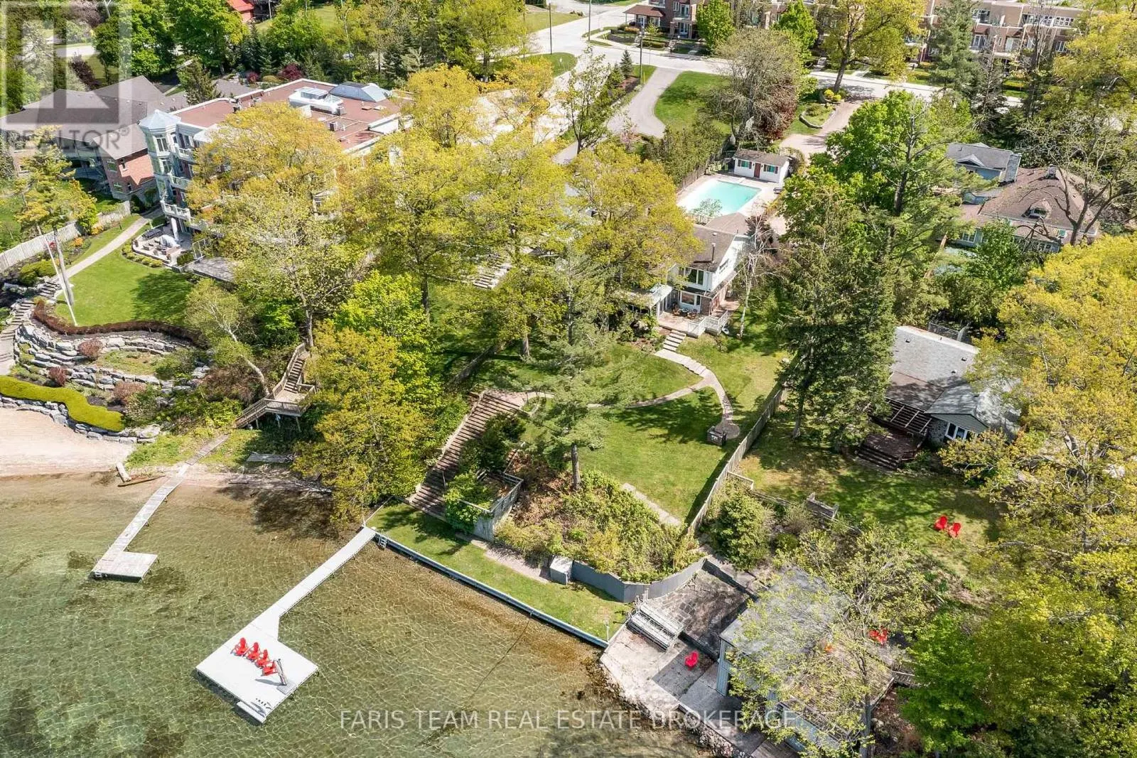 10 WHITE OAKS ROAD
