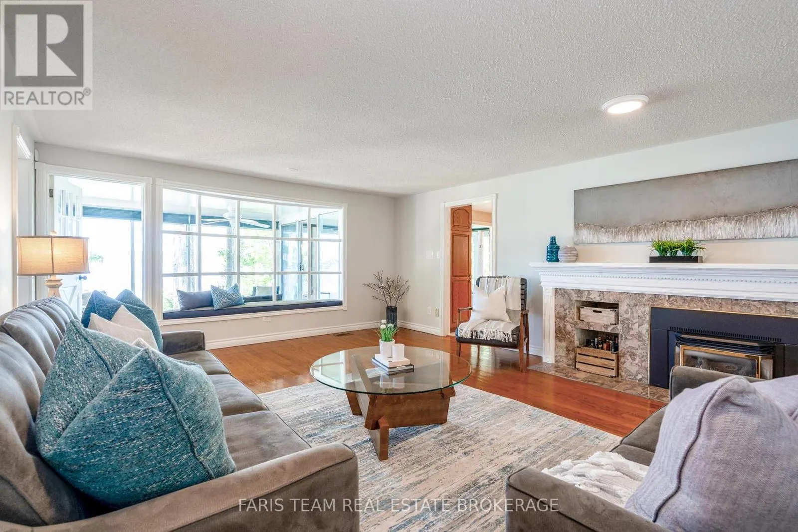 10 WHITE OAKS ROAD