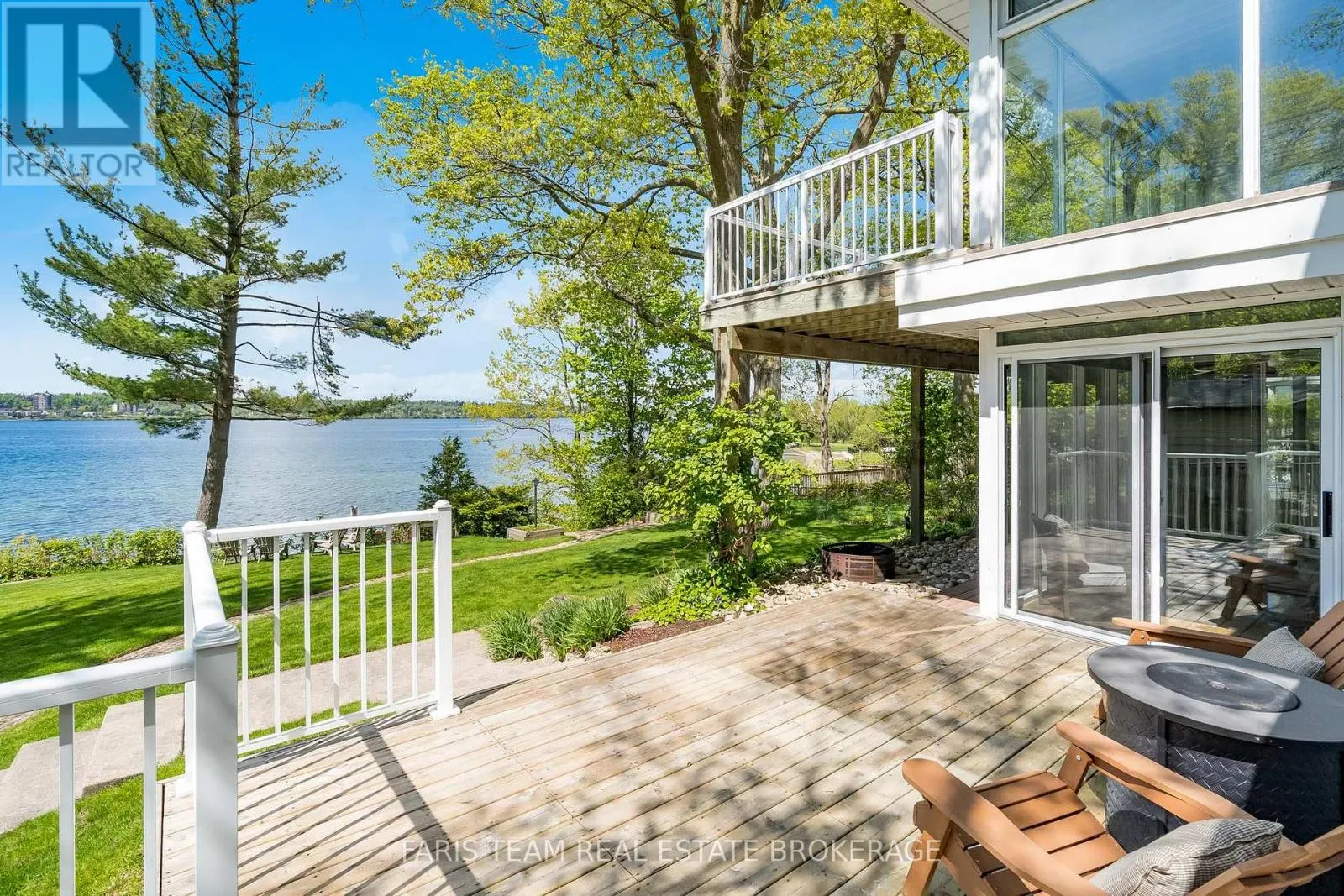10 WHITE OAKS ROAD