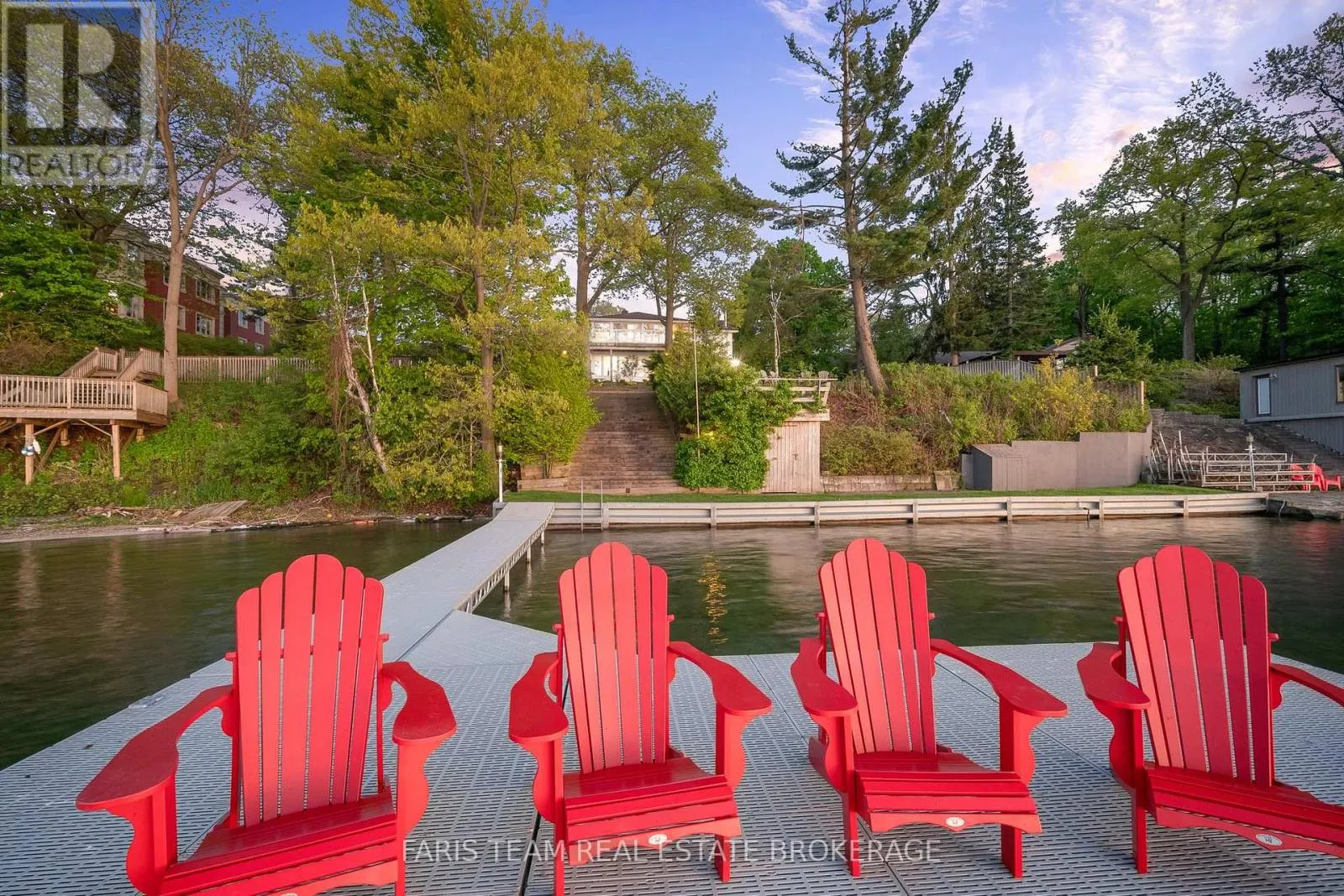 10 WHITE OAKS ROAD