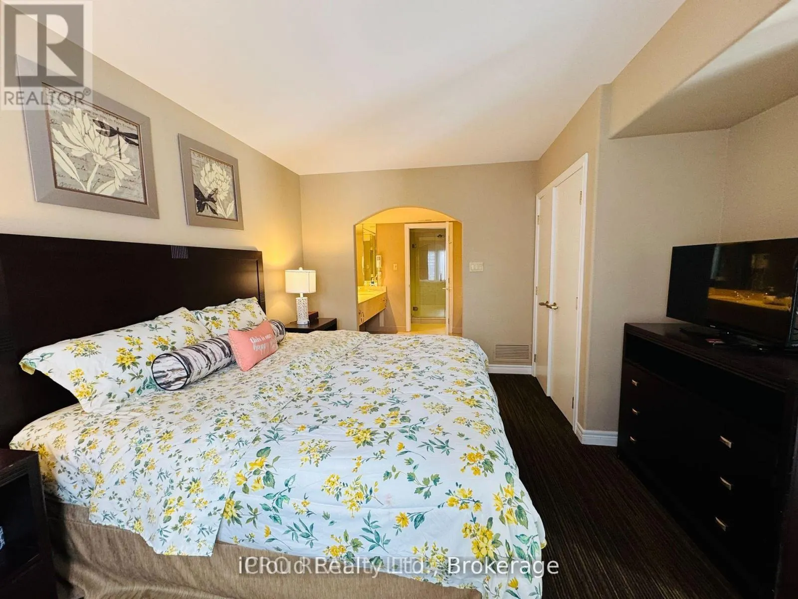 2076-77 - 90 HIGHLAND DRIVE