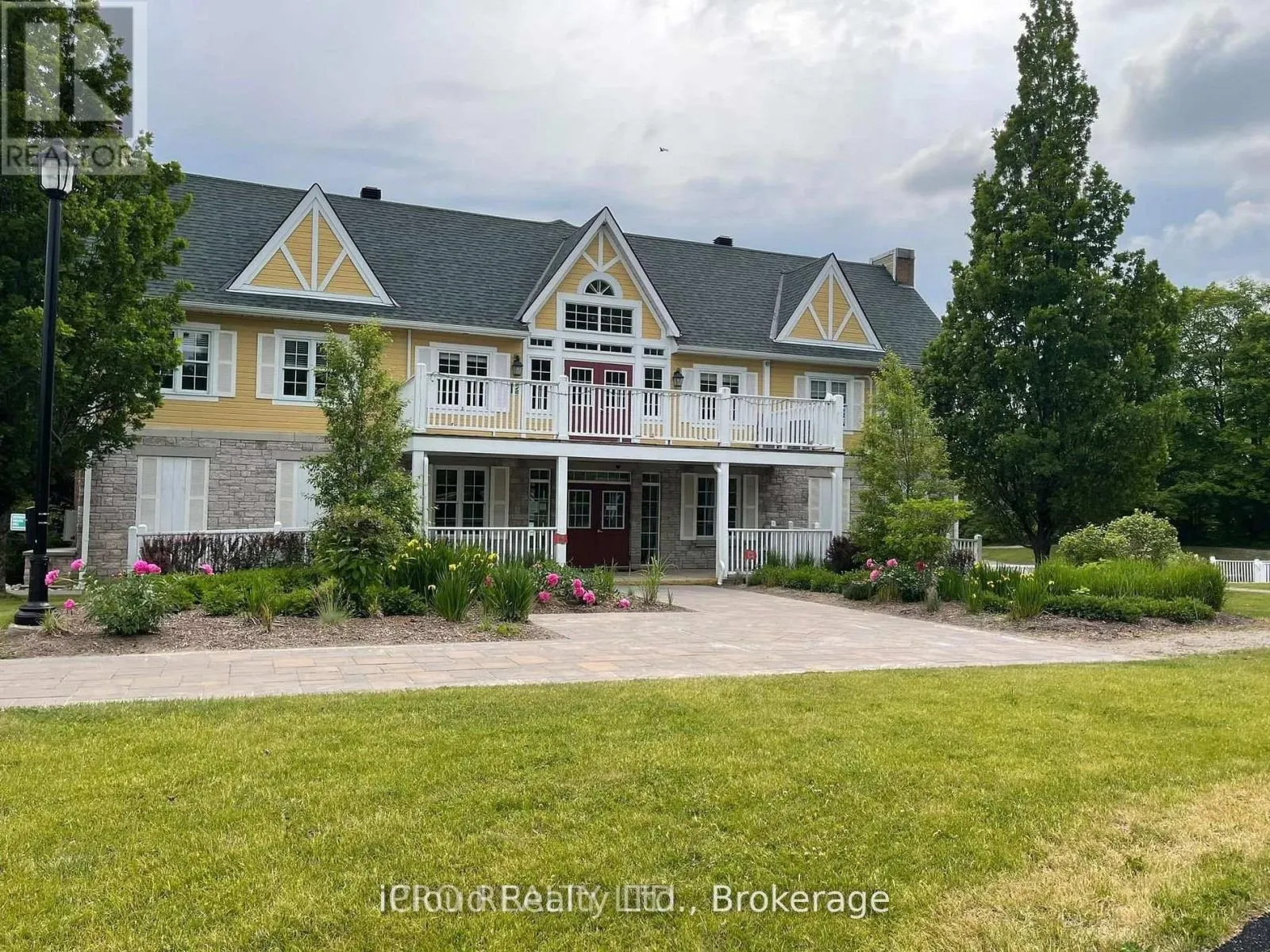2076-77 - 90 HIGHLAND DRIVE