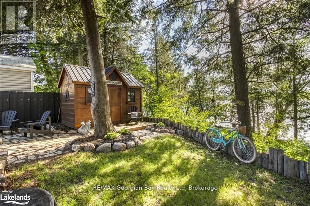 46 LAKESHORE ROAD