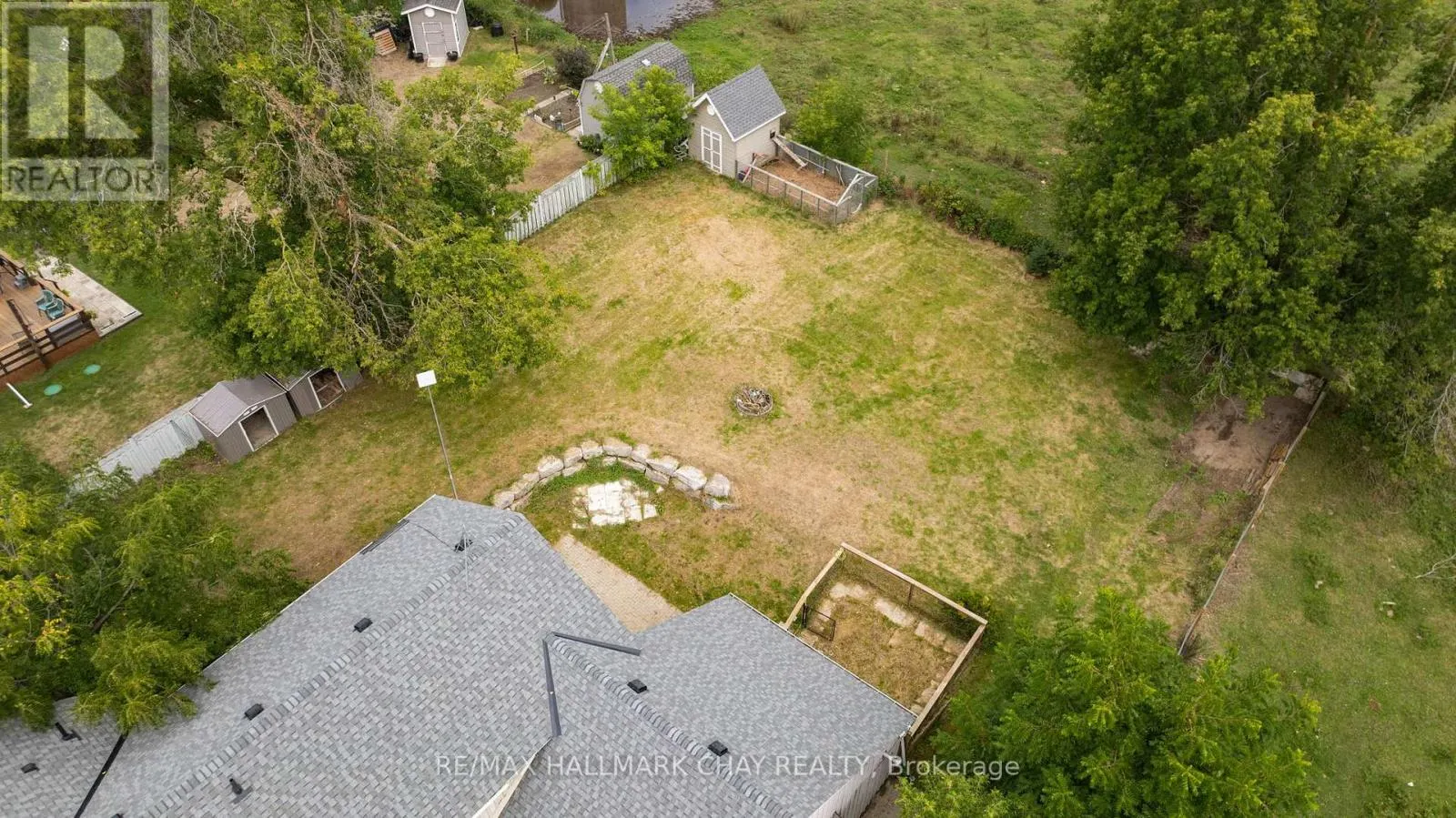 3127 PENETANGUISHENE ROAD