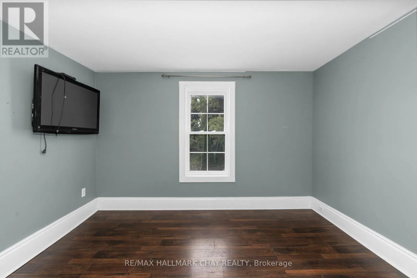 3127 PENETANGUISHENE ROAD