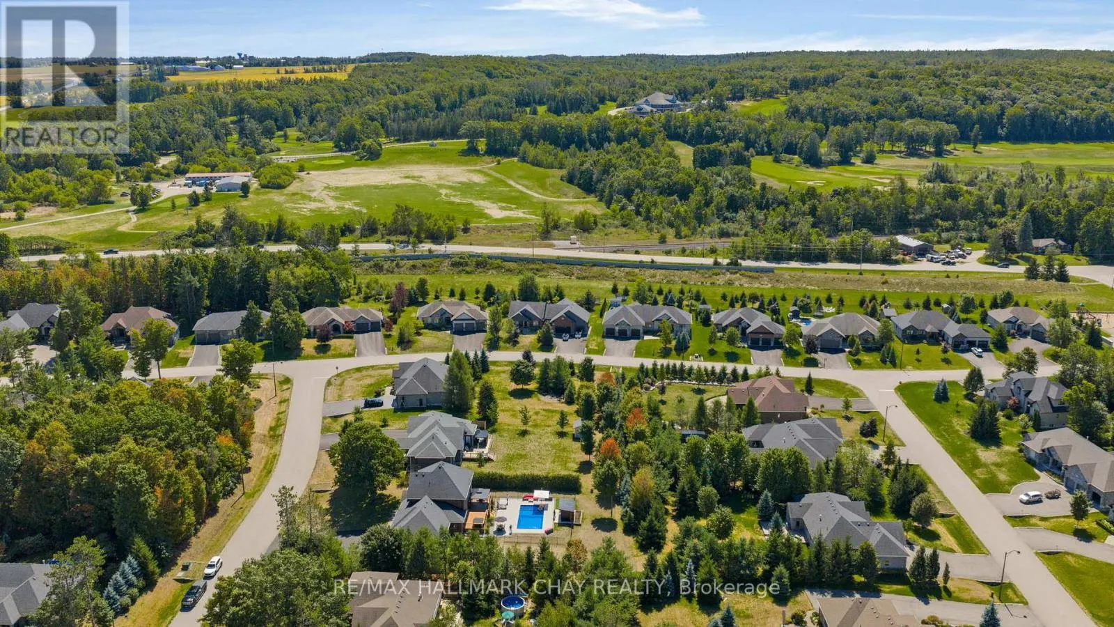 10 ROY HICKLING DRIVE
