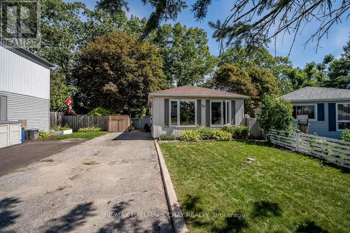 29 SHAW CRESCENT