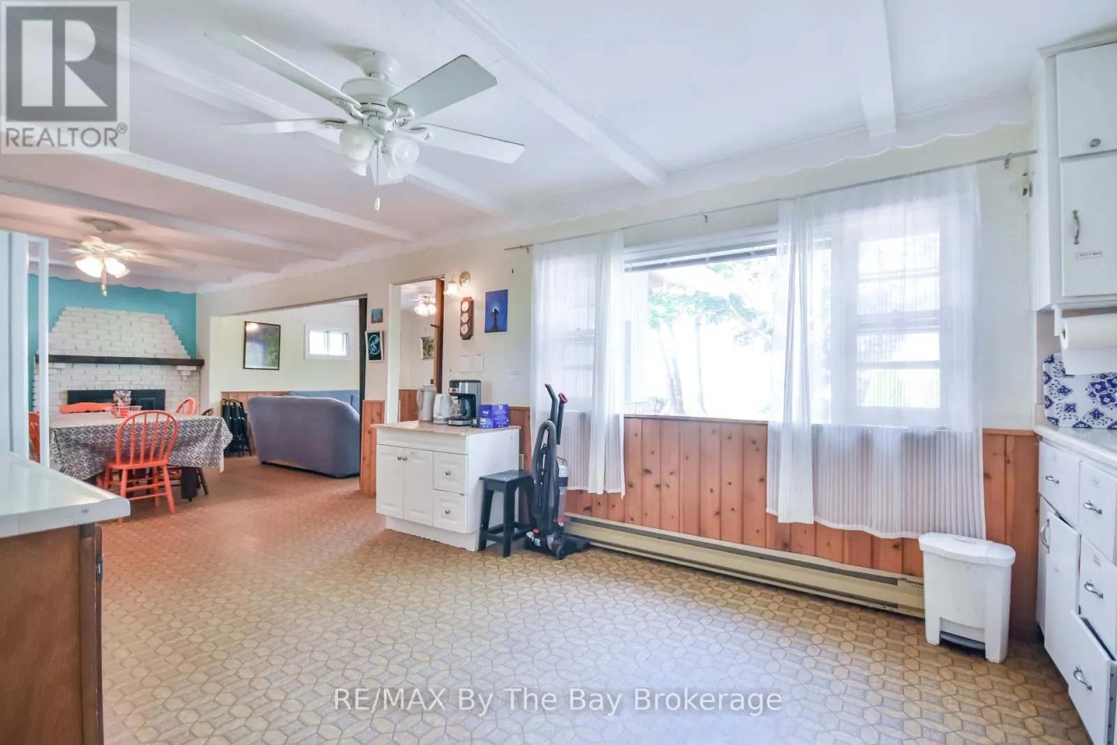 762 EASTDALE DRIVE