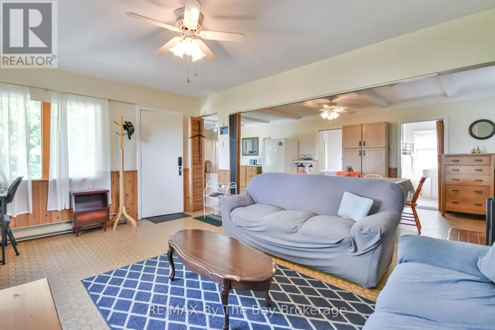 762 EASTDALE DRIVE