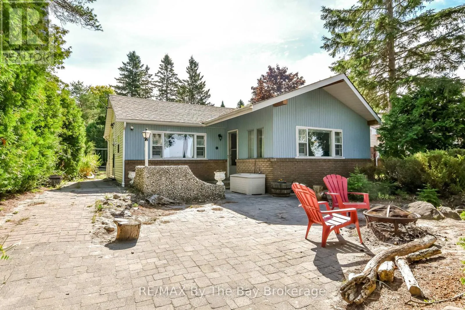 762 EASTDALE DRIVE