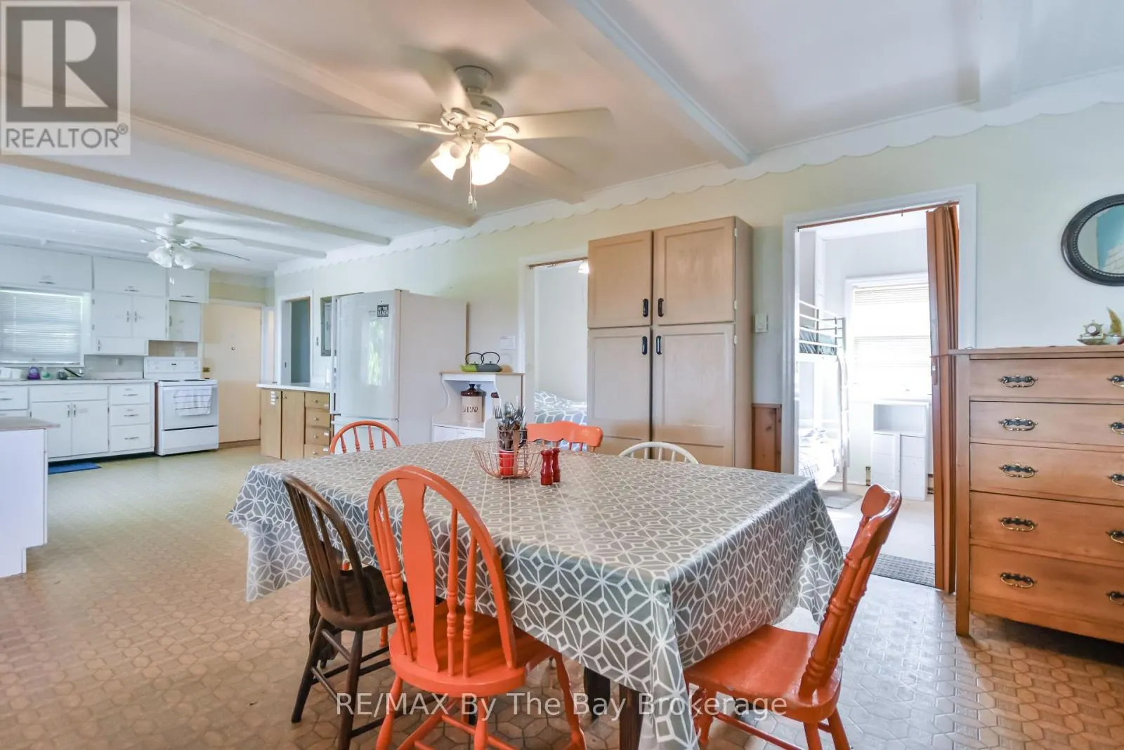 762 EASTDALE DRIVE