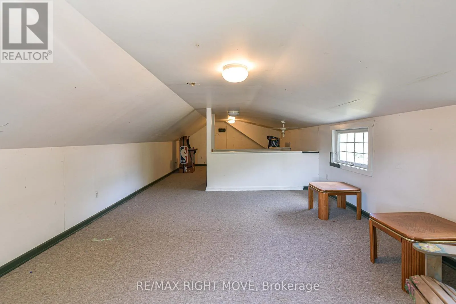 3323 PARK ROAD